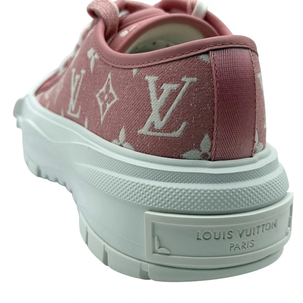 NEW Louis Vuitton Squad Ankle Sneaker Pink‎ Monogram Size 39 Luxury NWOB